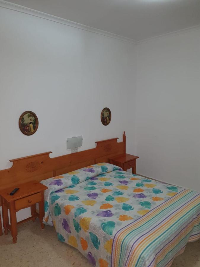 Hostal los Ángeles La Puebla de Cazalla Exterior foto